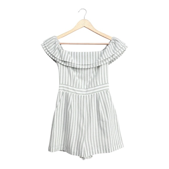 Lulu's White and Green Off-Shoulder Jumpsuit - Picture 4 of 14